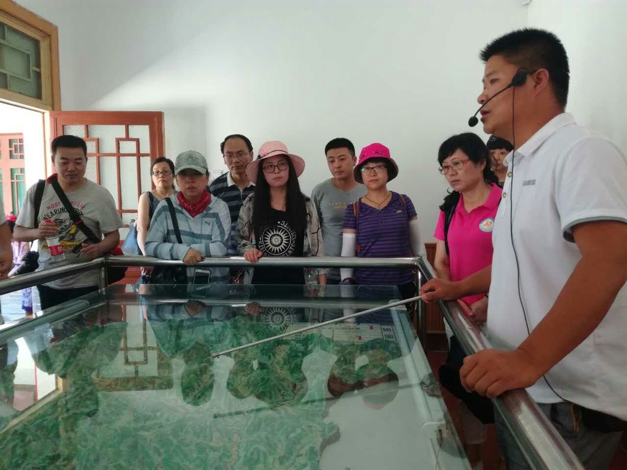 澳門歷史開獎記錄與符合性策略定義研究，桌面款的發(fā)展與未來展望（標(biāo)題），詳細(xì)解讀定義方案_版床85.17.79